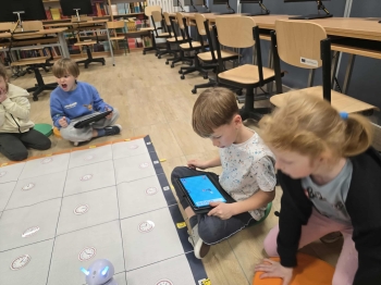 a49db5b7-79f8-4306-9ddc-bcfbe4b9d270