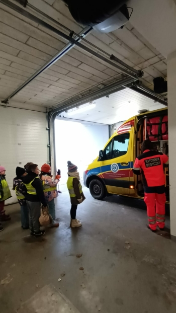 ec6203d8-70cf-4b35-ac7b-344462926f0a