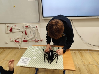 4d716b66-2d69-4e0f-bffa-fc4216cd9696