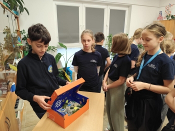 d384ffcc-91dd-42b9-a70e-27b7c40e465a