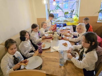 9a4df598-3f82-4a94-ac15-2c57ad8c1172