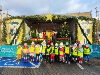 35f5c483-8a88-422e-8464-00175bc88ab7