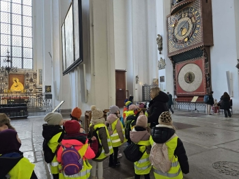 951fa494-78d8-48e0-b4c7-43ee2f94ba24