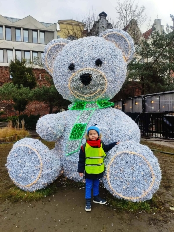 559bca0c-8ba7-4341-ab6e-7087df5c01f2