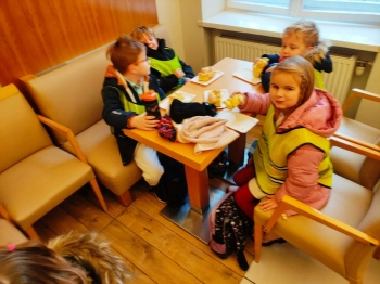 a90d5973-afad-443c-b75a-4986751e5f3d