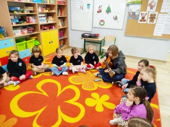 887e6e00-ef9d-4716-b862-5dc2170b12e2