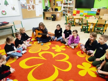 ef0e29af-4e1c-4c0a-bdc6-69d858b209cd