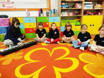 725533b7-ddd8-466f-9ead-dec55a33e035