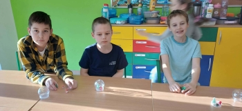 b57a75a8-9bec-4173-94ef-994386504973