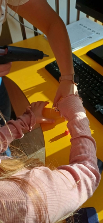 eeeb0466-c78a-44ba-b958-c67fd37575df