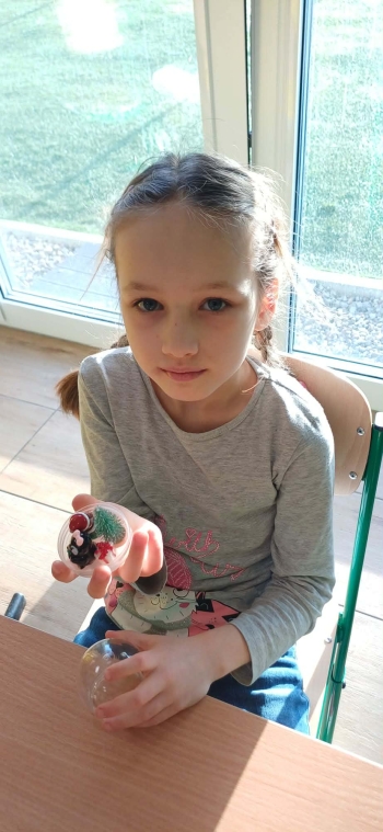 7f69e85d-8e73-4792-8601-66f90327d1df