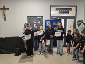 f457182b-2f33-440a-aa14-66522afa5b92