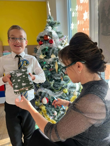 144a2765-6c56-451e-933c-eaea0d8e6906