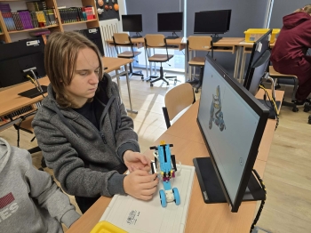 18ee5603-883e-4092-84e8-37689ac2b47d