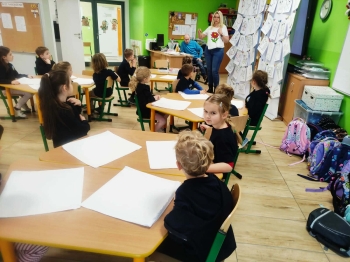 e6e98569-d4a4-45dd-bb84-ac00a1d58d4e