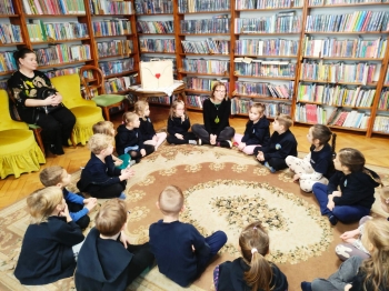 a81d34f8-3f5f-4093-ba48-fe4c91469948