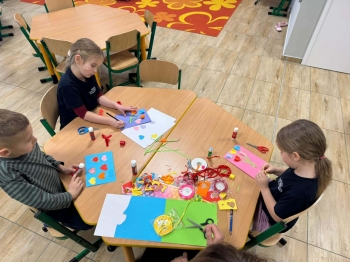 03f06ca1-883b-4e2a-b341-b87c22e98197