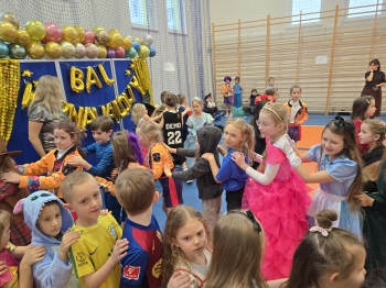 e3cb0768-4dfd-4e49-b114-b6f248b1dccc