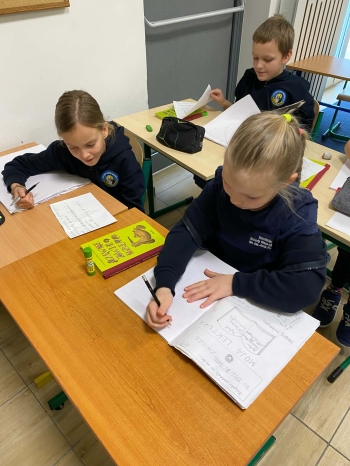 0acc0a3c-cc5a-497e-aa03-b3683ecf5755