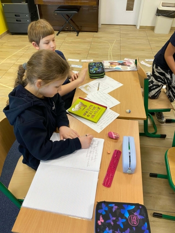 469eb903-9ab1-4c82-8e3a-35772e99e840