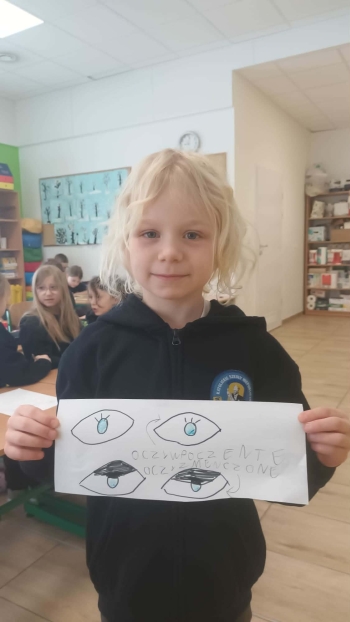 037560f9-2e6e-41ce-a5dd-4ffc35bd3341