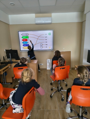 8e61502d-9c2c-4075-a825-3b4d8f749a24