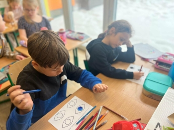 72303687-726a-4b45-8bb9-12d3735580bc