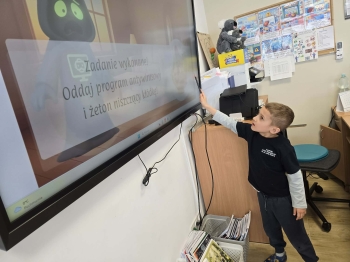 920a75a1-513b-499e-be53-610255d75f08