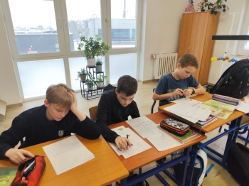 09eb127d-2b27-48f8-aa03-1397cc9191e0