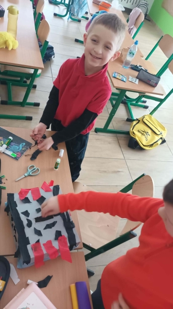 f6260bc1-8b98-43ad-a13f-5ca53fe2ad0e