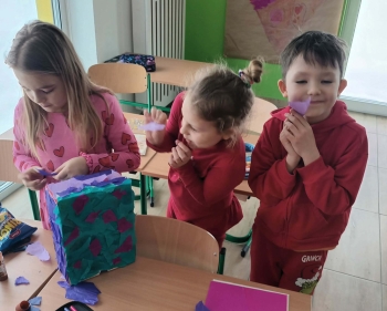 dcaf8559-120a-4582-bdef-a48c8c891c68