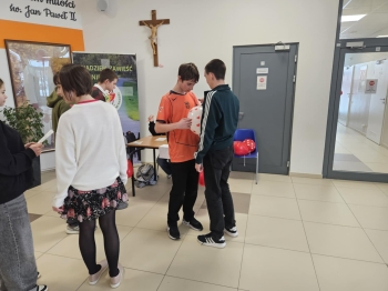 085b3893-4ad5-4a62-8dfe-edb26aacbb60