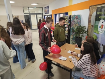 bf7bc98a-dfbf-4ad1-a3fa-4dce80cef349