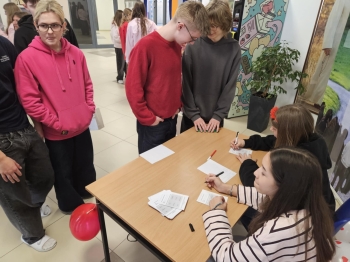 95f5d8af-d81b-4fd2-9a84-5de040efd044