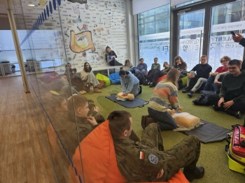 ef152549-b834-4014-87b7-850ae1c3a771