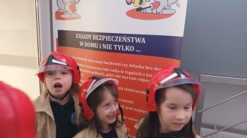 8bc8b8bb-d075-4e46-bad0-3ae0ff8acd32