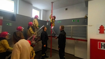 ca480065-da29-4ccb-88b3-ad3bb6d3d7a3