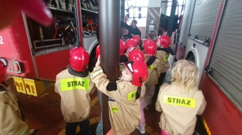 ab70f6d1-2f9c-46bd-a86b-6e47f789b2ca