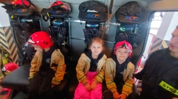 c9674464-e756-43b7-9db4-188d3025770c