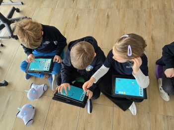 ba4ac718-5e98-4454-aa29-5107c2781fd8