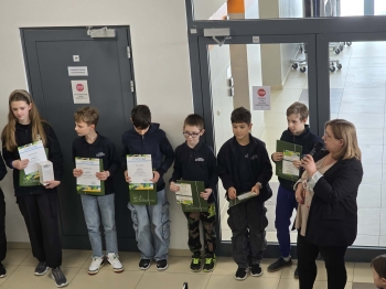 b29d23d5-3c0b-4004-83b8-51d438eb596f