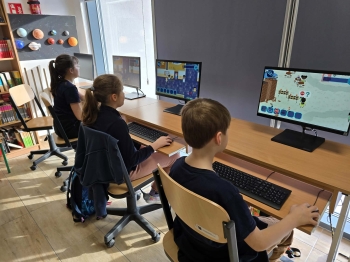 598c4dfa-bcf8-4626-8d79-a22bd8633018