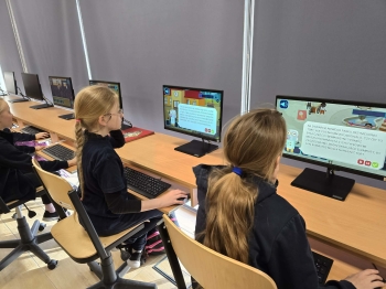 ce7f833b-f7ec-486d-acbf-4cf8609bdb7f