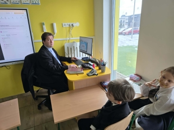 ffd03d76-15f0-4a06-9068-f6bde3db5323