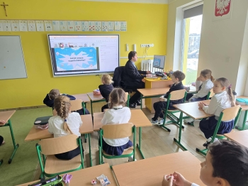 fda95d60-3c81-442b-923b-2f2606647aa5