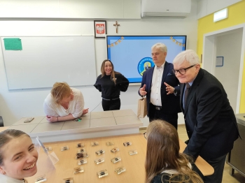 f6dfd252-520c-4467-8009-36fee00be1a9