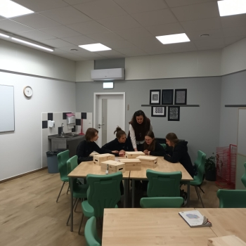 876b3023-ff9c-43fe-a815-870a0ffae22f