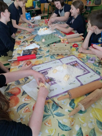 04f860ee-36d0-46e4-a5d6-d90ae8dd6397