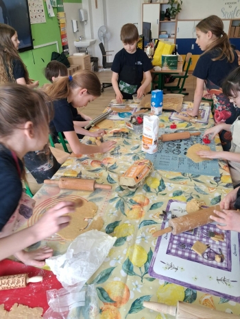 ad83935d-e144-40e0-ac6b-7359dc3ba1cf