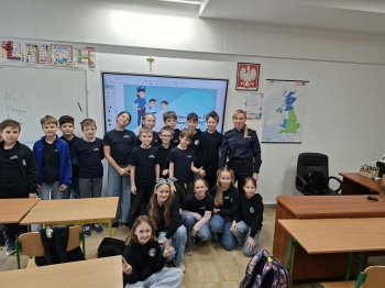 f8df85a8-a860-41c8-bc9b-4b315c102752